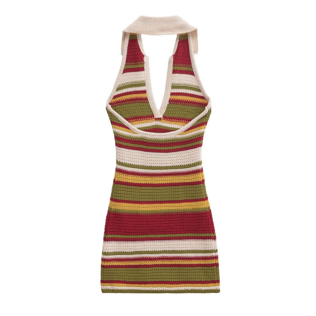 Damen Strickkleid mit tiefem V-Ausschnitt und breitem Kragen W&W Mode
