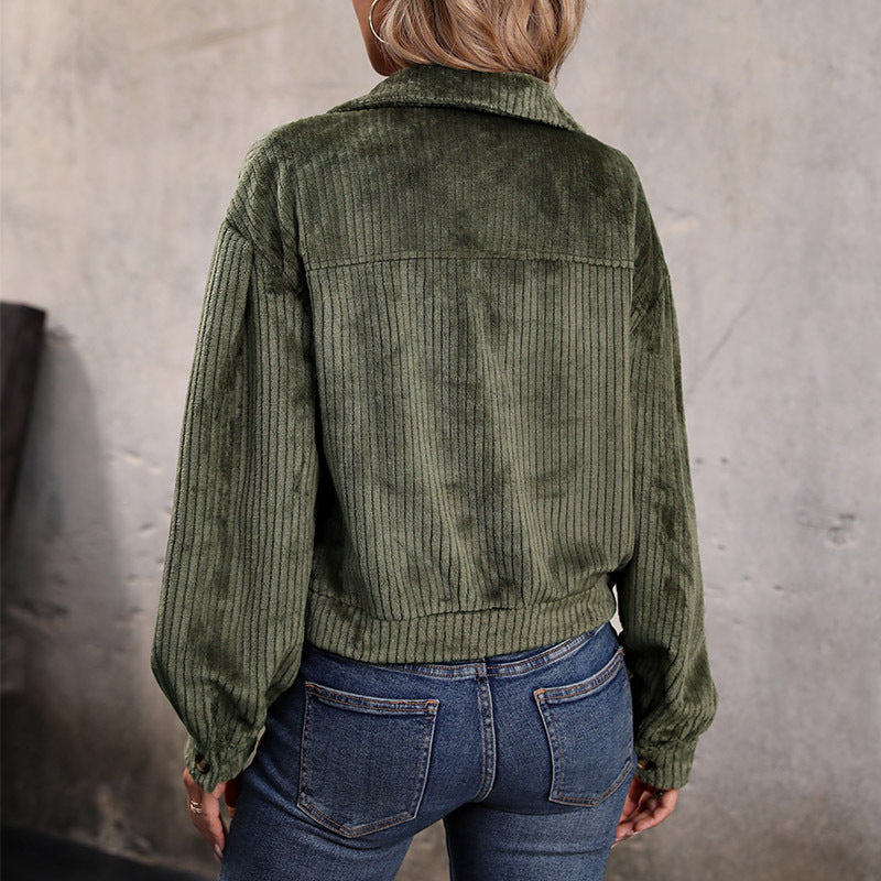 Damen Strickjacke im lässigen Cord-Look mit dekorativen Knöpfen und zwei Brusttaschen W&W Mode