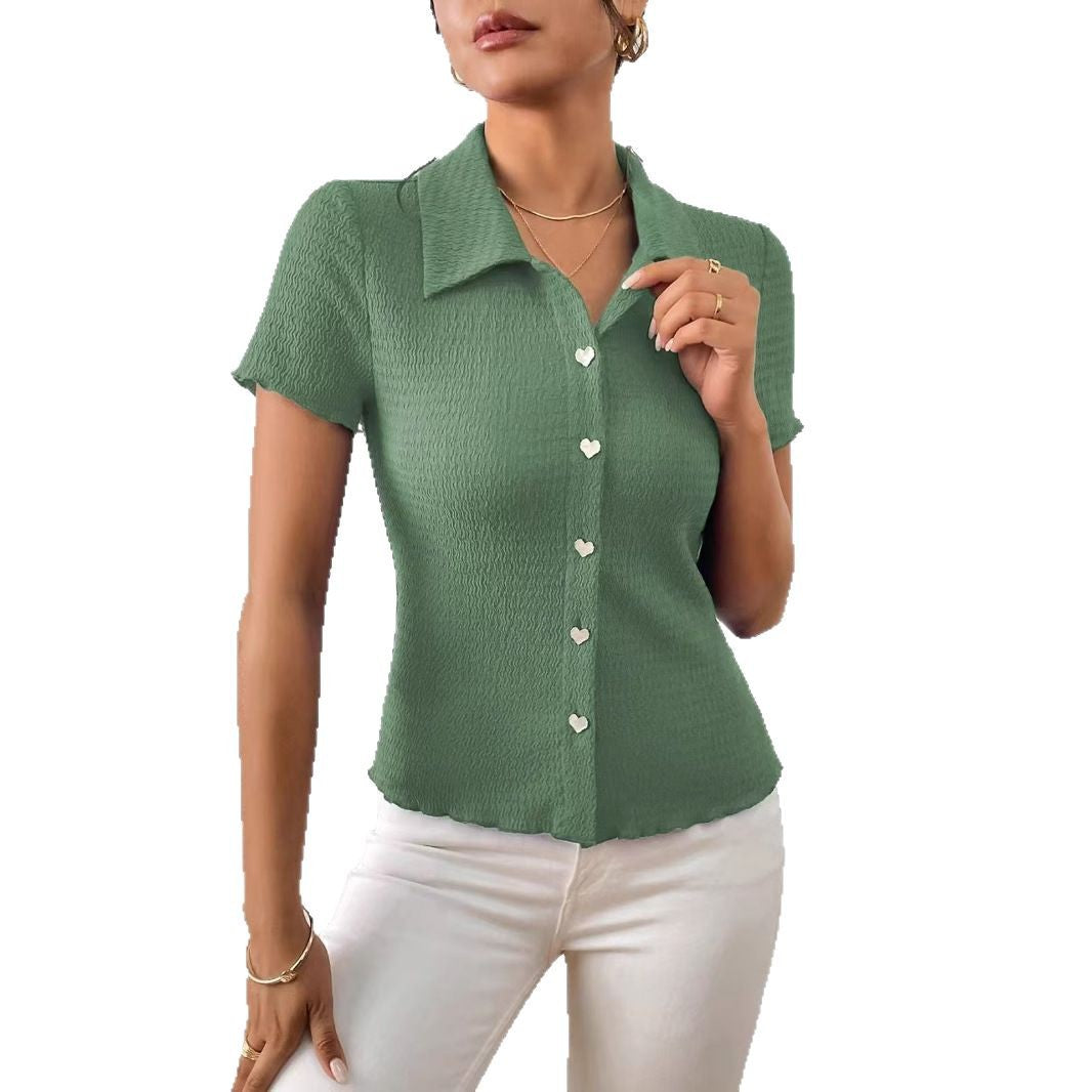 Damen Kurzarmbluse mit strukturiertem Design und herzförmigen Knöpfen W&W Mode