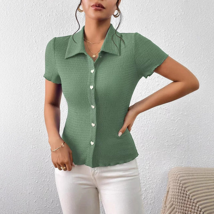 Damen Kurzarmbluse mit strukturiertem Design und herzförmigen Knöpfen W&W Mode