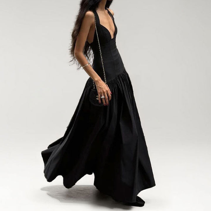 Damen Abendkleid mit elegantem V-Ausschnitt und aufwendigem Rock W&W Mode