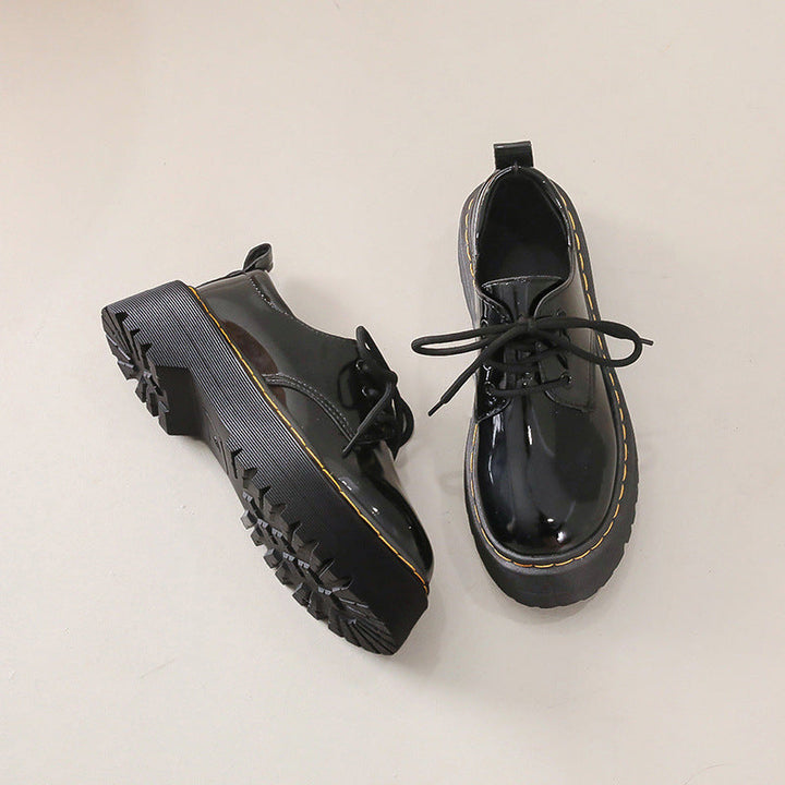 Damen Chunky Schnürschuhe mit robustem Profil und modischem Design W&W Mode