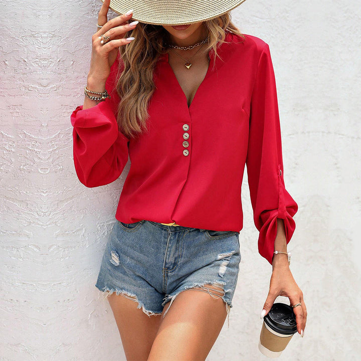 Damen Bluse mit elegantem V-Ausschnitt und raffinierten Knopfdetails W&W Mode