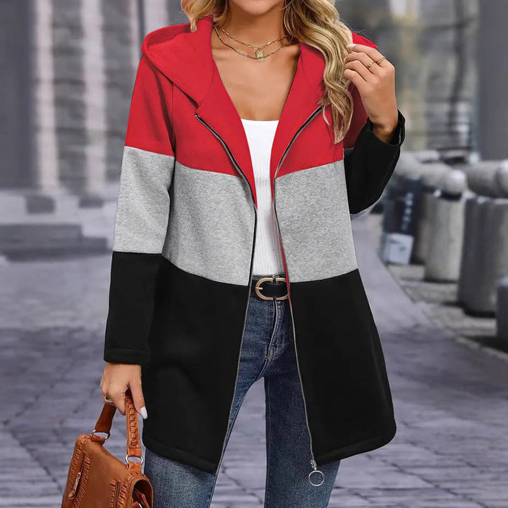 Damen Kapuzenjacke mit modernem Farbblockdesign und praktischen Reißverschlusstaschen W&W Mode