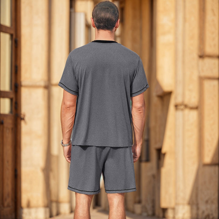 Herren lässiges Freizeit-Set aus atmungsaktivem Material mit modernem V-Ausschnitt W&W Mode