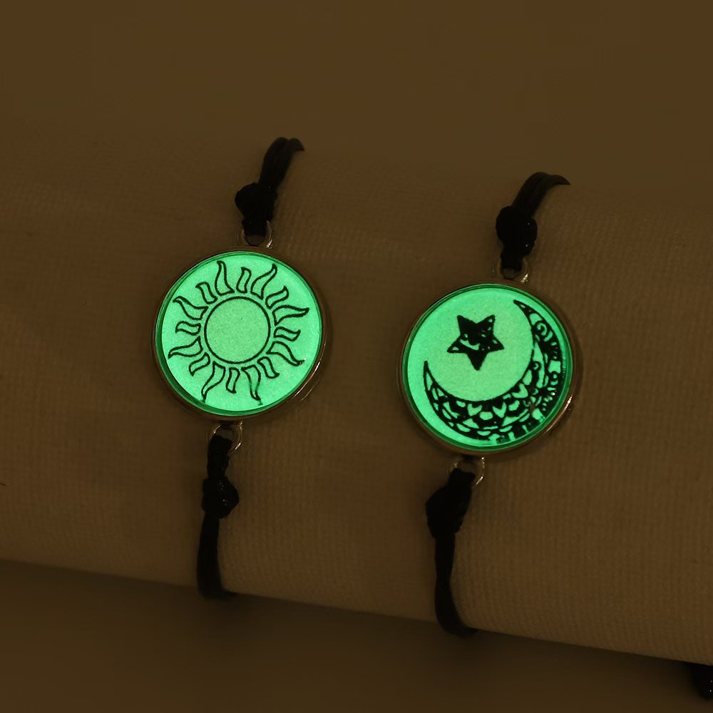 Partner-Armband-Set als Symbol für Liebe und Verbindung