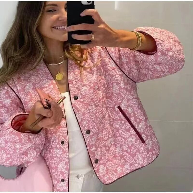 Damen gesteppte Jacke mit floralem Design und praktischen Taschen W&W Mode