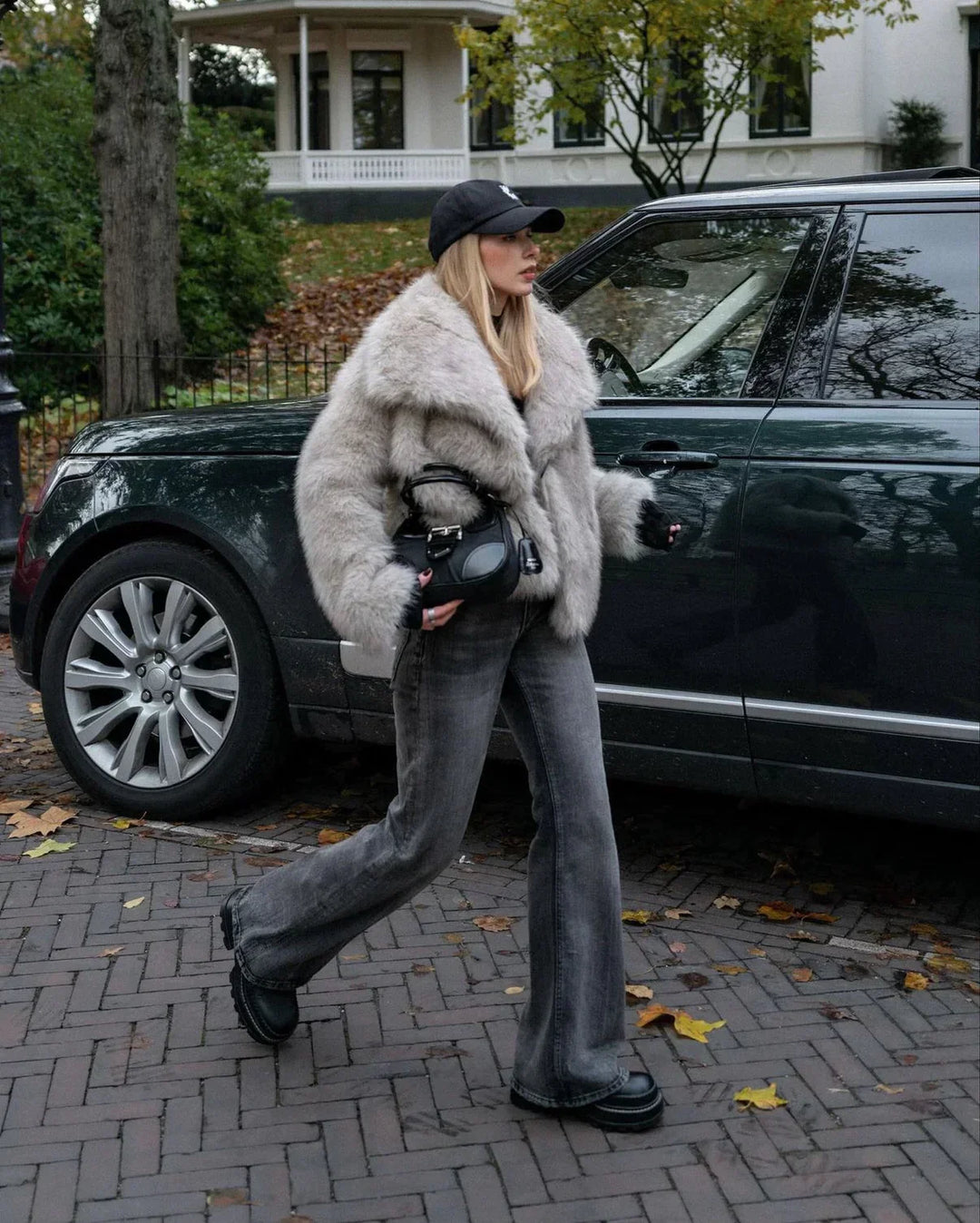W&W Mode Damen Pelzmantel mit luxuriösem Touch - Winter 2024 Edition