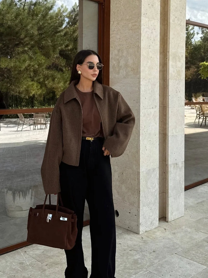 W&W Mode | Braune Wolljacke Für Damen Mit Elegantem Kragen