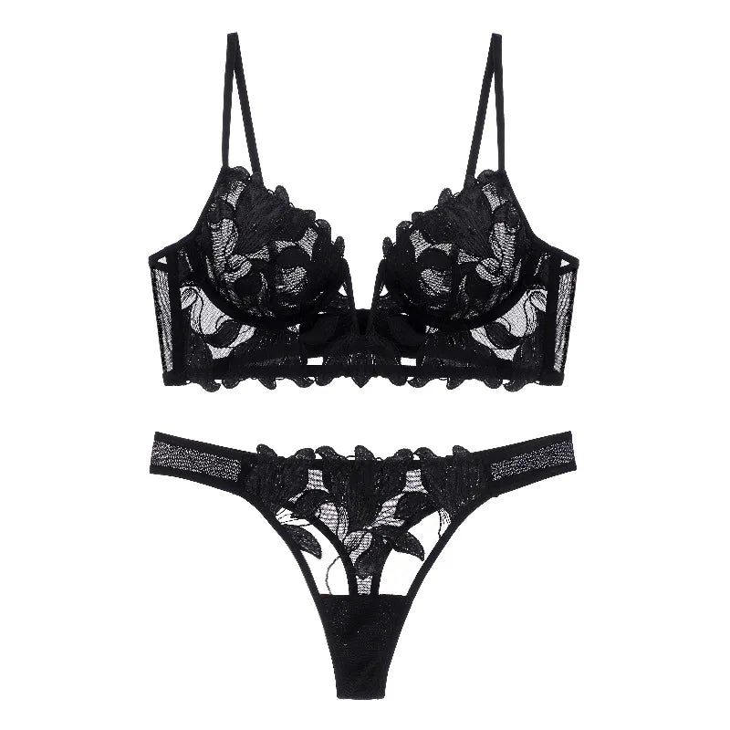 Dessous-Set mit femininem Design