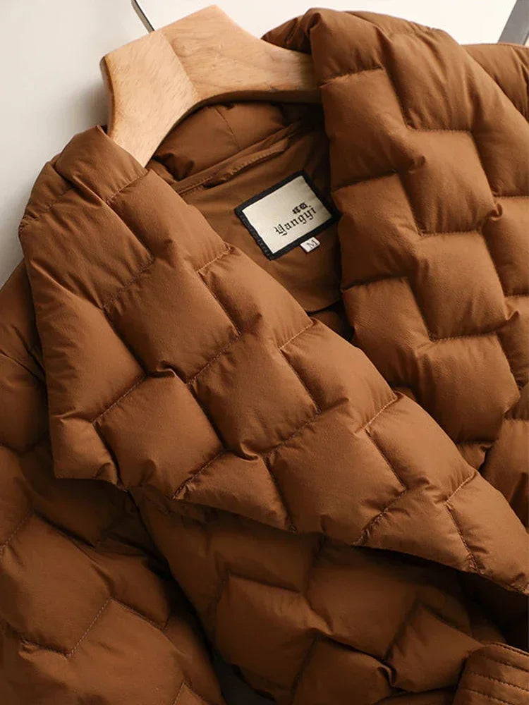 W&W Mode | Elegante Daunenjacke Mit Gürtel