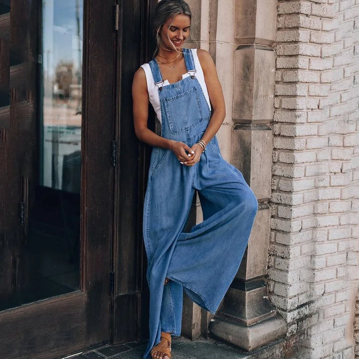 Damen-Latzhose aus Oversize-Denim
