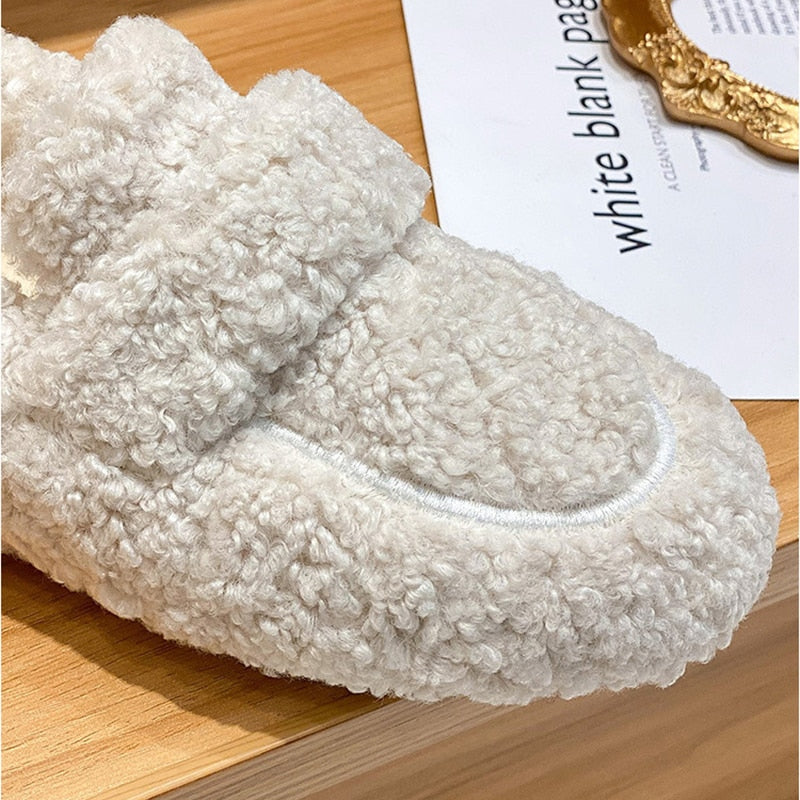 W&W Mode – Plüsch-Slipper