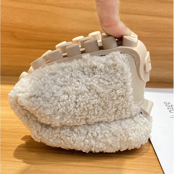 W&W Mode – Plüsch-Slipper