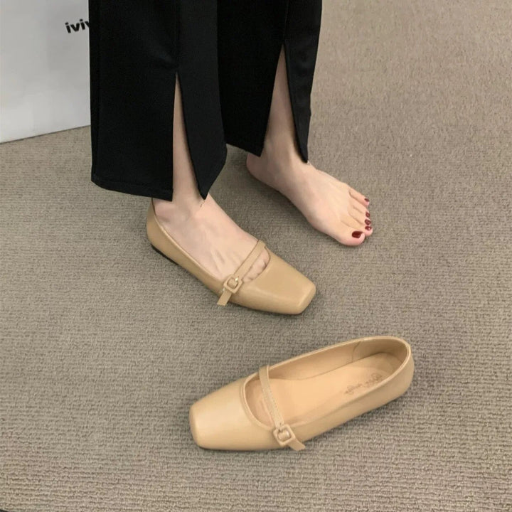 Damen-Ballerinas mit quadratischer Zehenpartie und Schnallenriemen