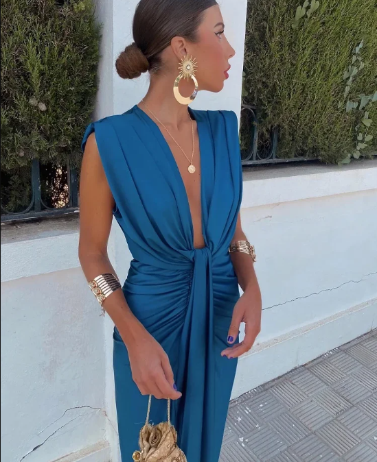 Damen-Plisseekleid mit fließender Silhouette und leichtem Stoff