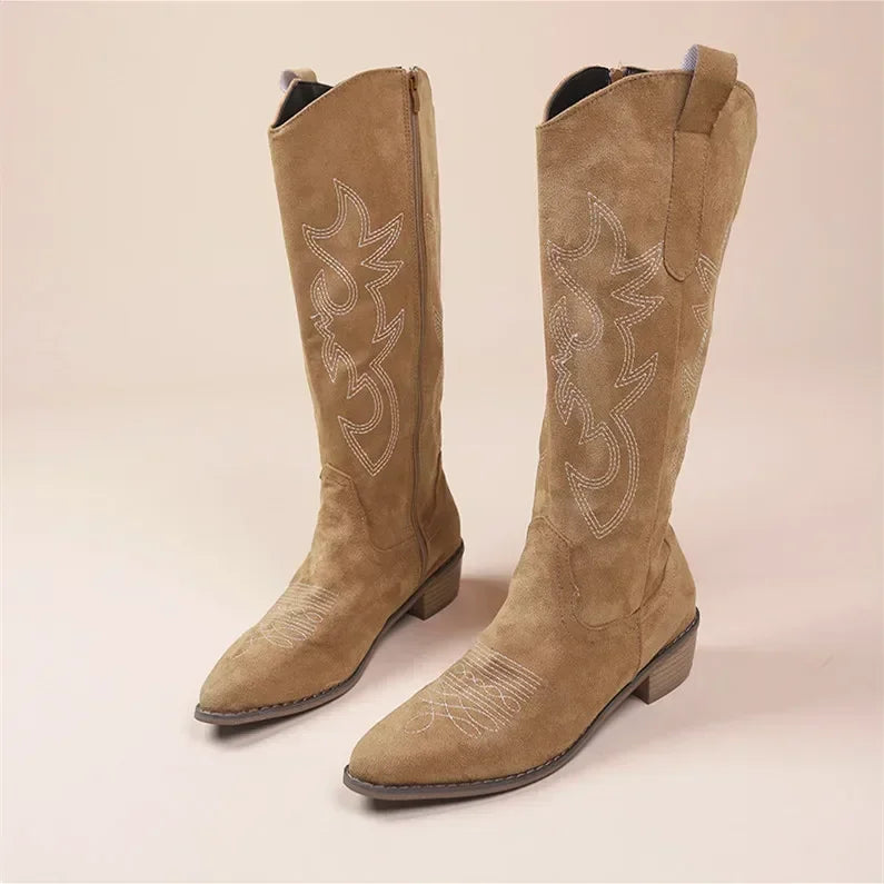 W&W Mode | Kniehohe Cowboystiefel Stickerei Detail