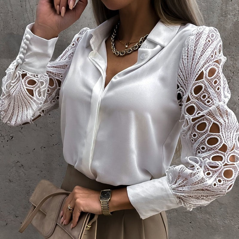 W&W Mode - Lässige Bluse mit Spitzenärmeln
