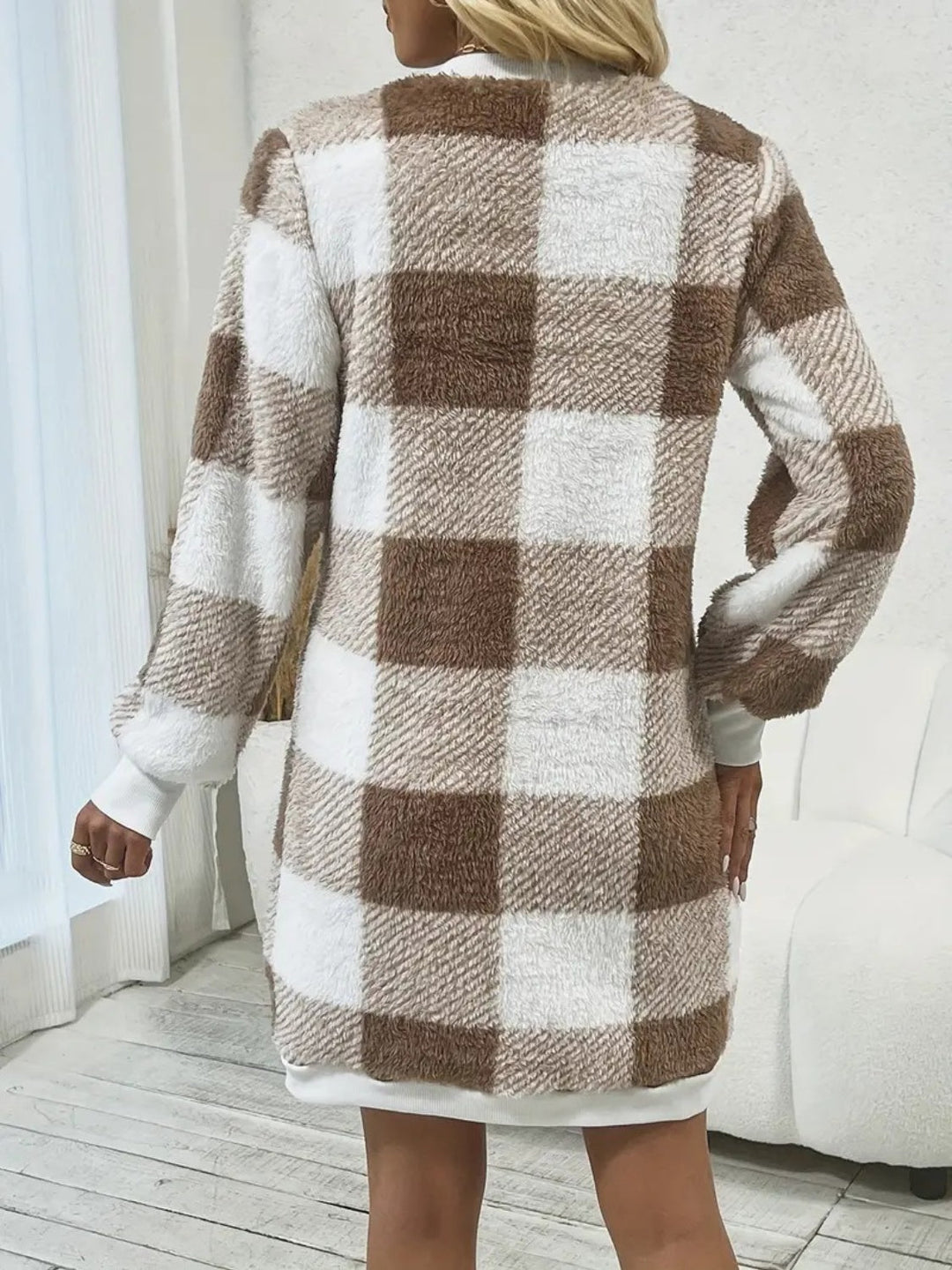 W&W Mode | Schicke Herbstbraune Kariert V-Ausschnitt Pulloverkleid für Frauen
