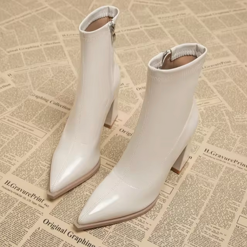 W&W Mode | Glänzende Lackleder Stiefeletten für Damen