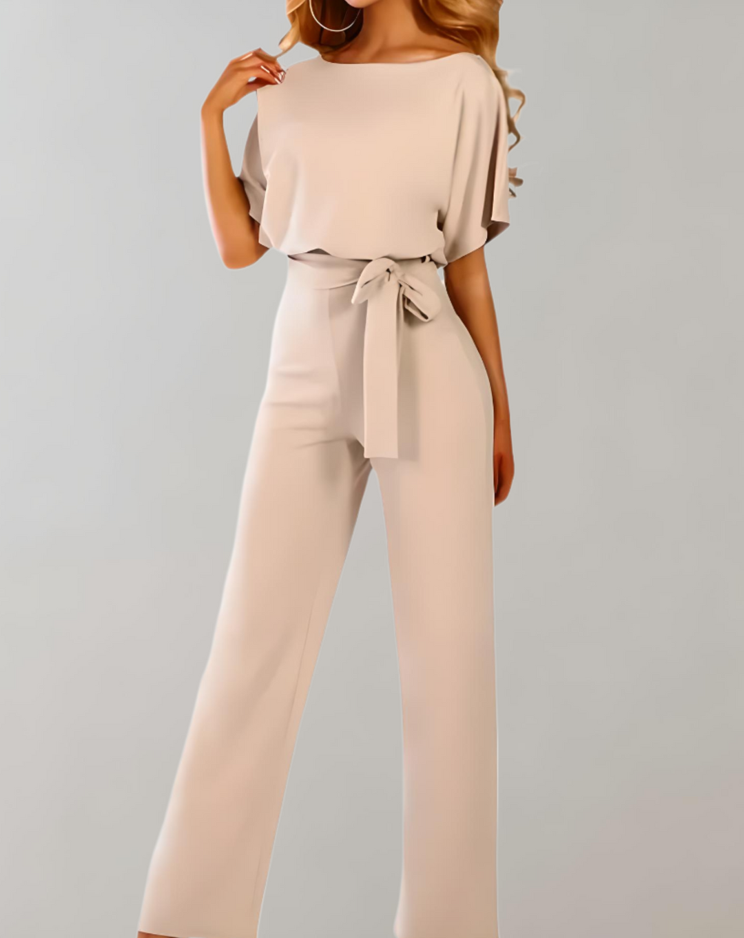 W&W Mode | Wunderschön passender Jumpsuit mit halblangem