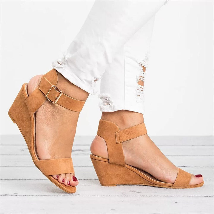 W&W Mode | Riem Sandalen - Bequeme und stilvolle Damensandalen mit Absatz