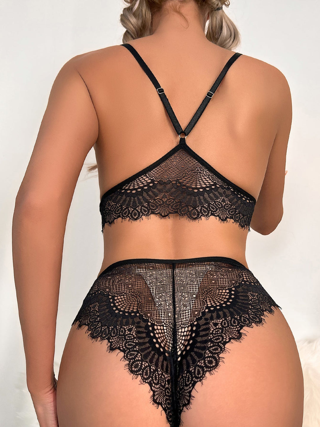 Damen-Dessous aus Spitze