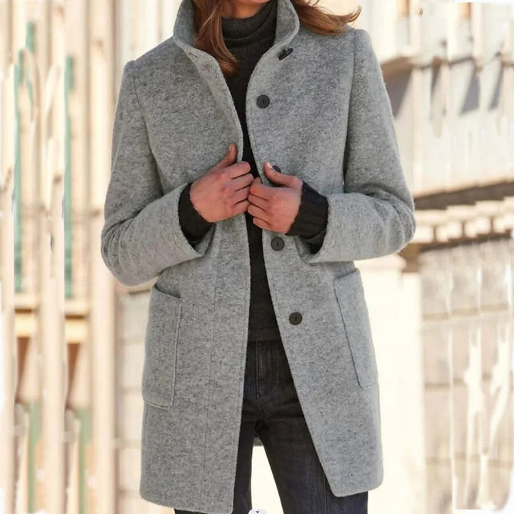 W&W Mode | Grauer Wollmantel Mit Stehkragen Und Taschen
