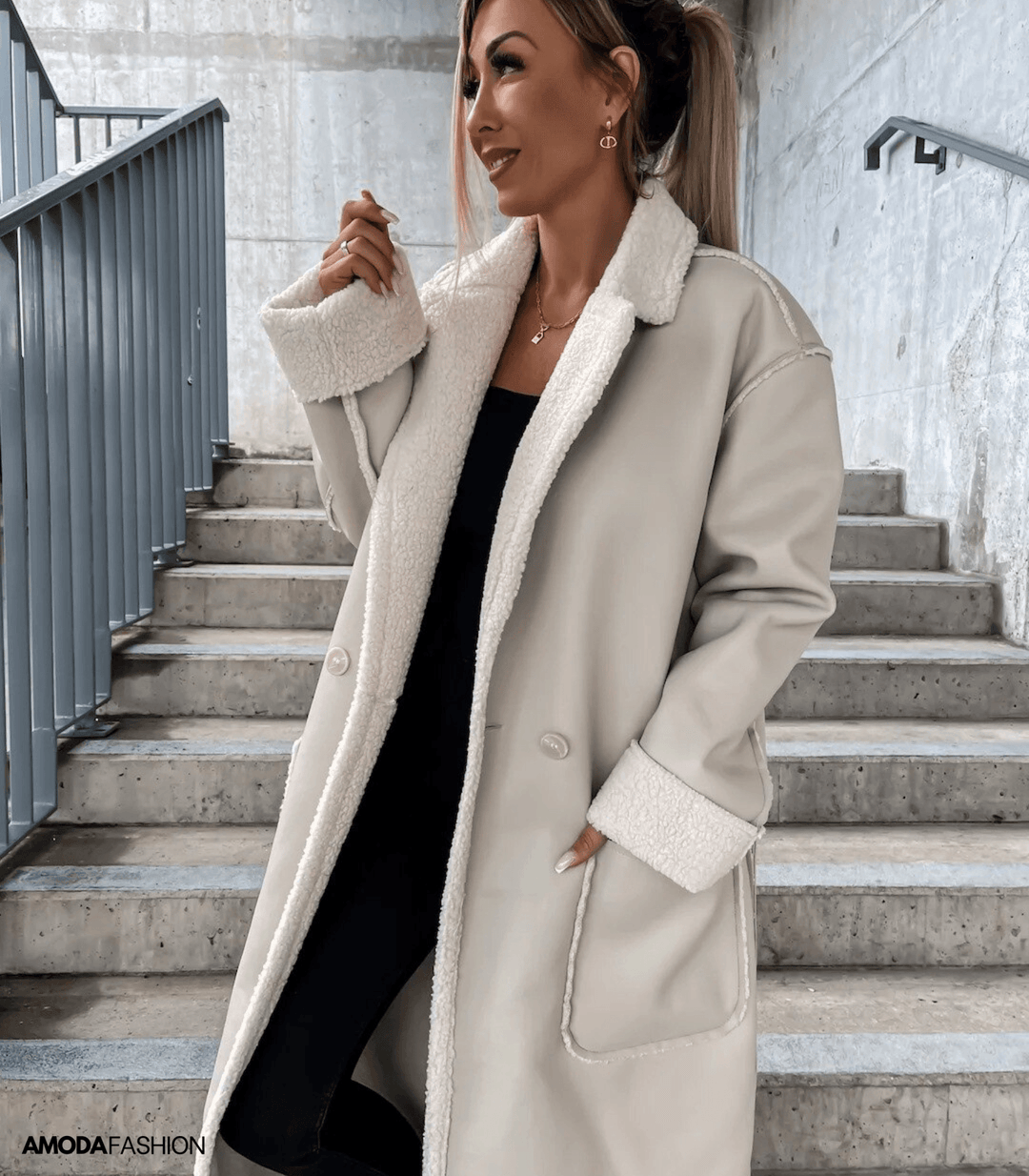 aus Leder und Fleece zum Schnüren