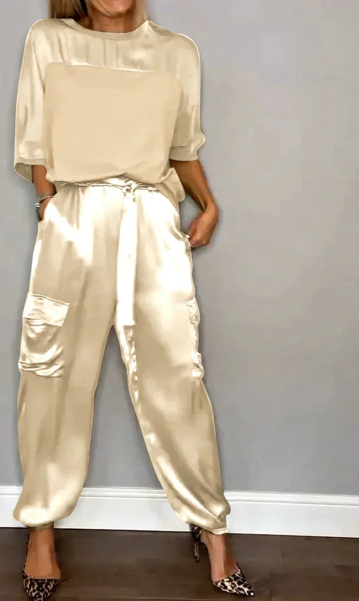 W&W Mode | Jumpsuit aus glattem Satin mit halblangem Oberteil und Hose für Frauen