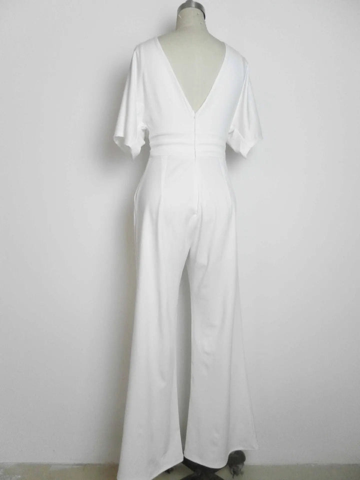 Eleganter Jumpsuit mit V-Ausschnitt