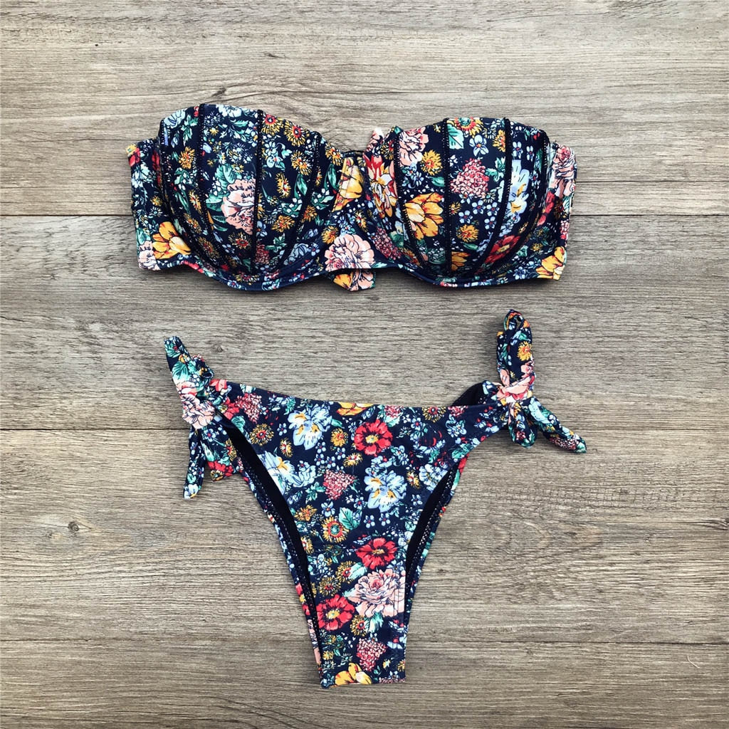 W&W Mode | Bandeau Blumenmuster Bikini
