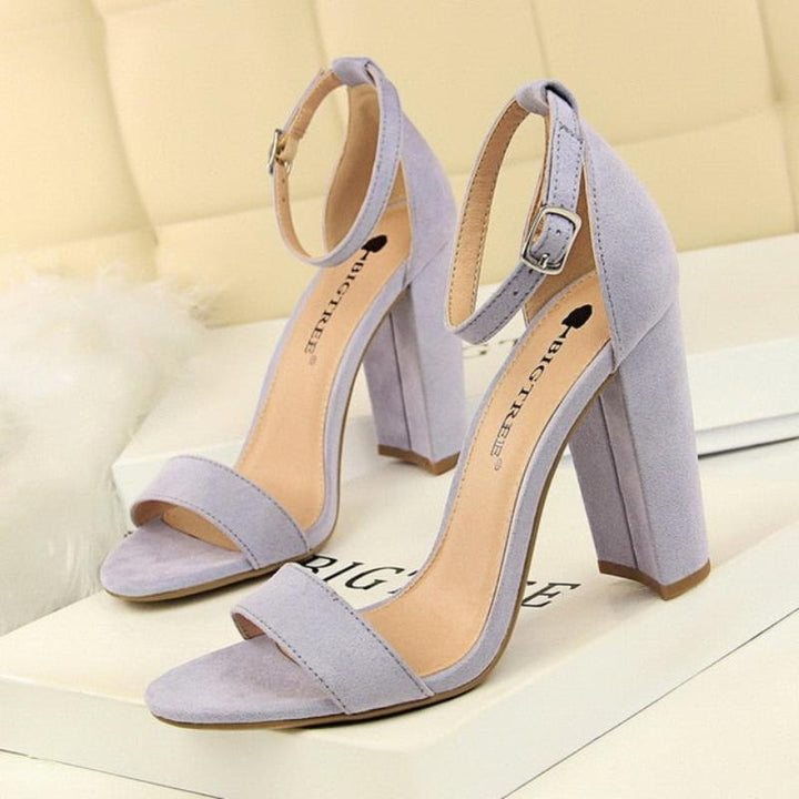 W&W Mode | Buckle Block High Heels Pumps