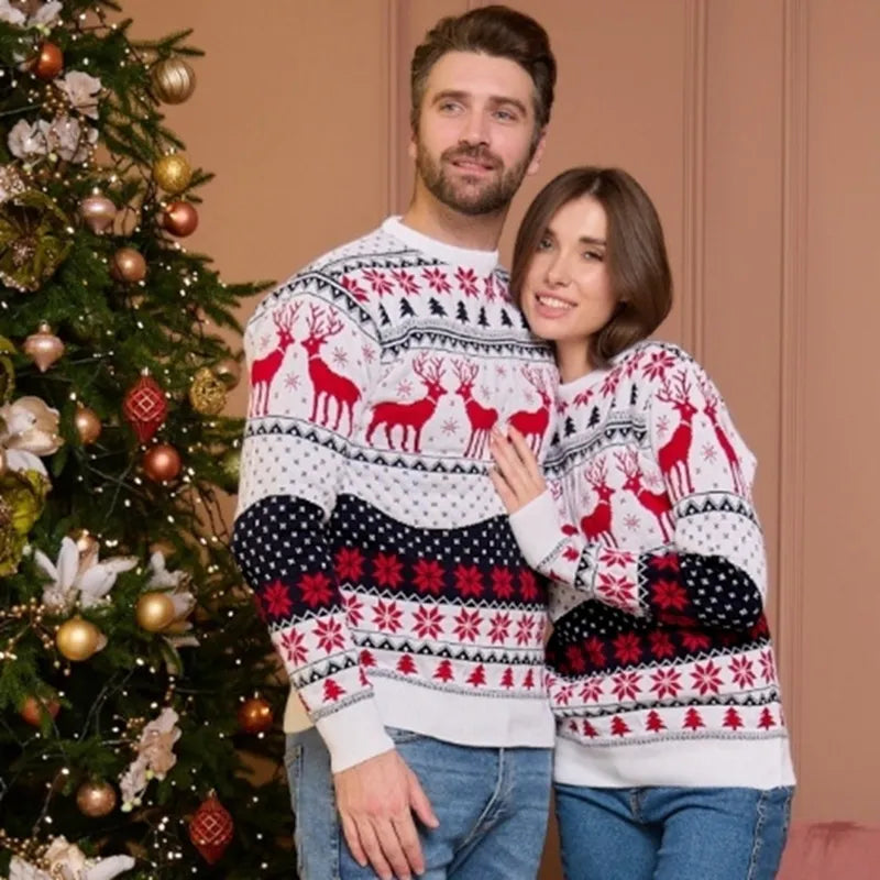 W&W Mode | Stilvolle Weihnachtsstrickjacke für Paare