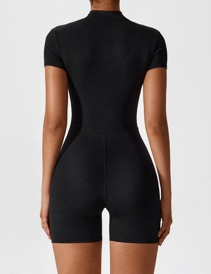 Damen-Jumpsuit mit kurzem Reißverschluss und kurzen Ärmeln